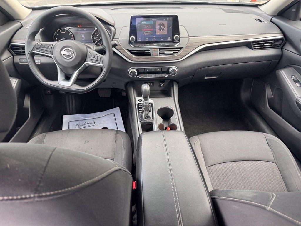 Nissan Altima 2.5 SV 2025