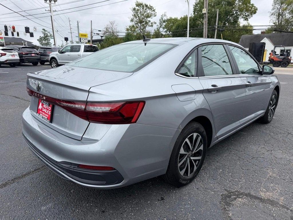 Volkswagen Jetta S 2025