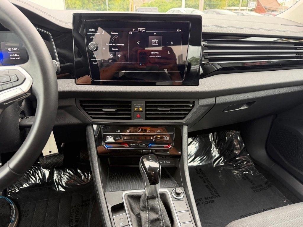 Volkswagen Jetta S 2025