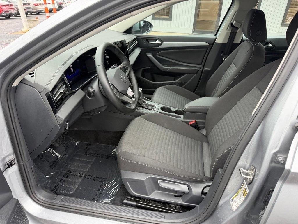 Volkswagen Jetta S 2025