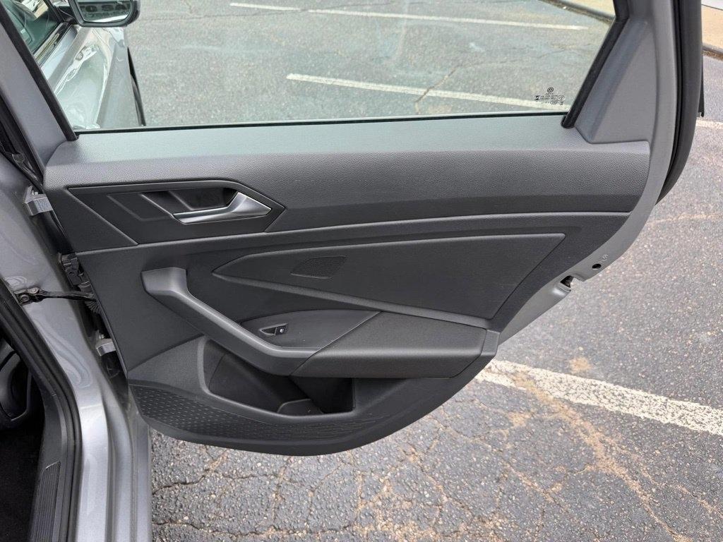 Volkswagen Jetta S 2025