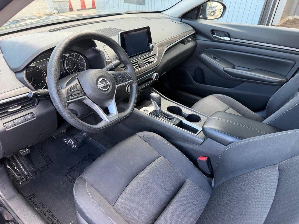 Nissan Altima 2.5 SV 2025