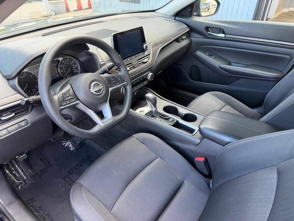 Nissan Altima 2.5 SV 2025