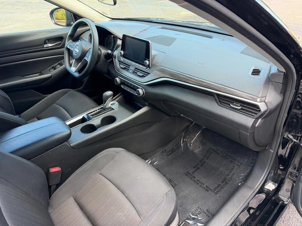 Nissan Altima 2.5 SV 2025