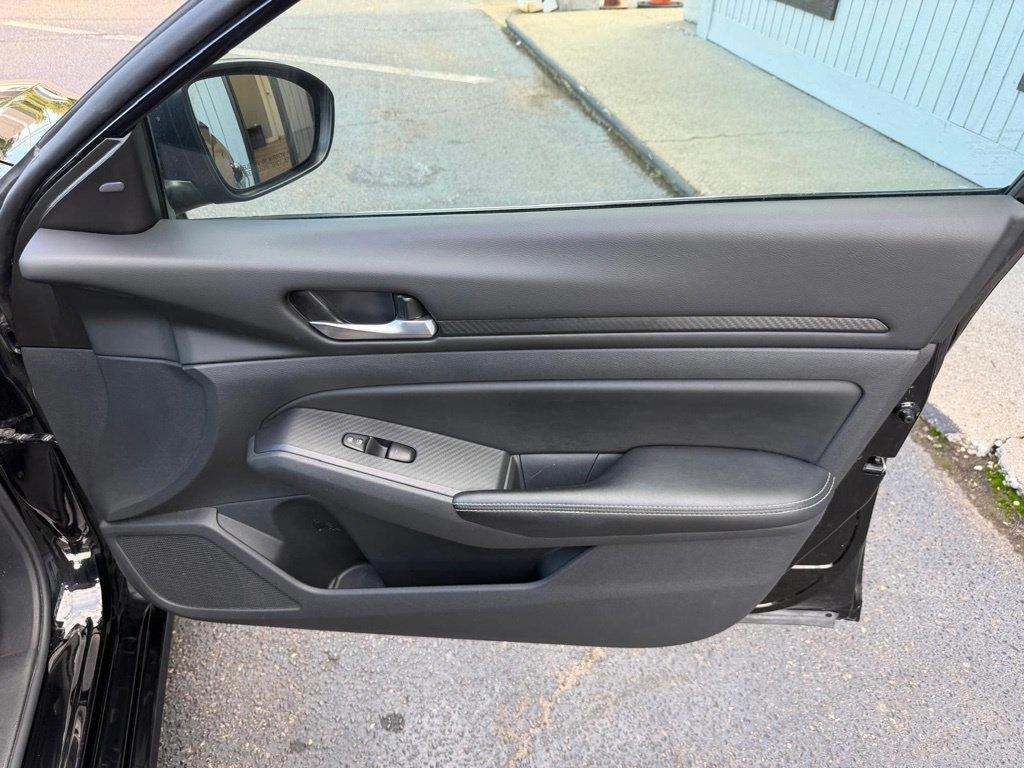 Nissan Altima 2.5 SV 2025
