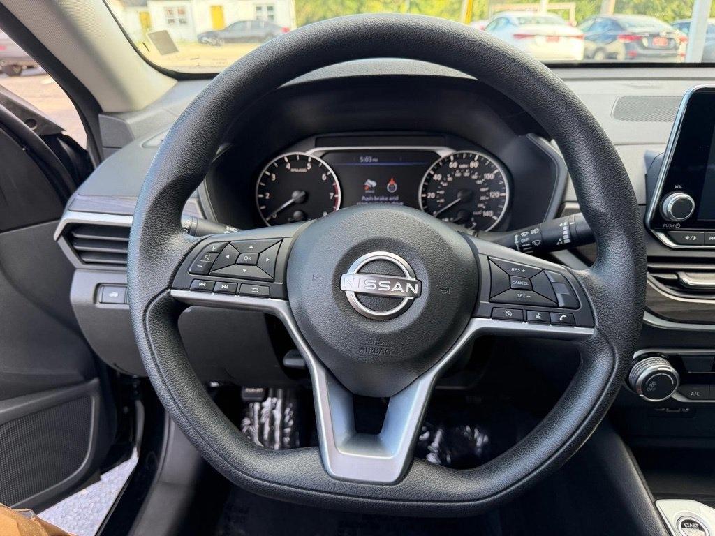 Nissan Altima 2.5 SV 2025