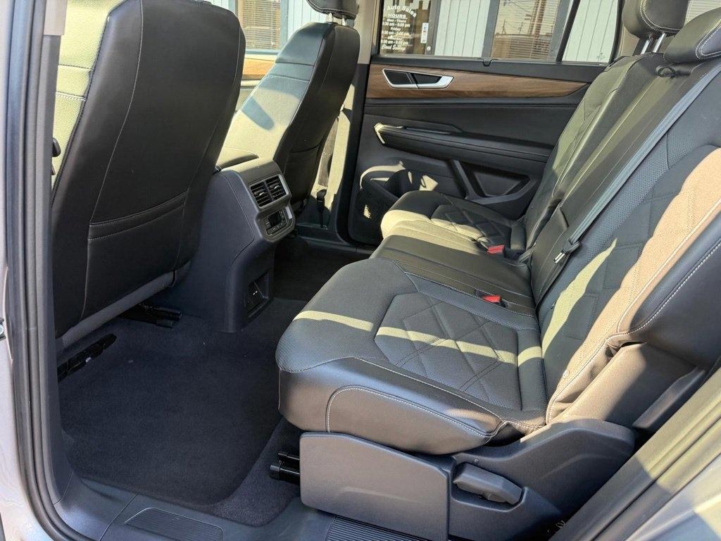 Volkswagen Atlas SE w/Technology 4MOTION 2024