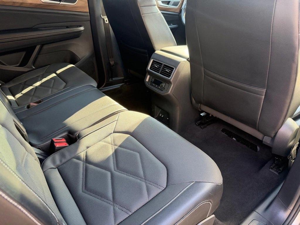 Volkswagen Atlas SE w/Technology 4MOTION 2024