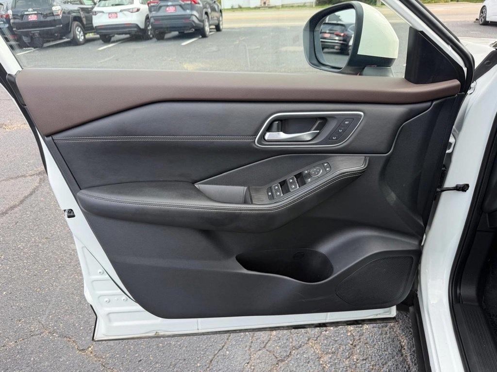 Nissan Rogue Platinum AWD 2023