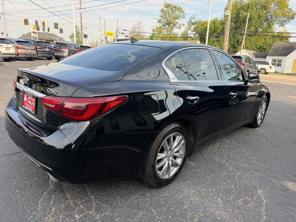 Infiniti Q50 LUXE AWD 2023