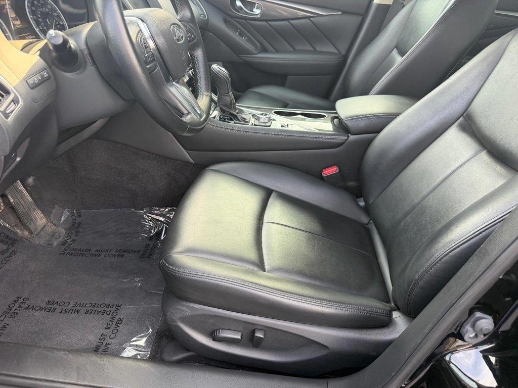 Infiniti Q50 LUXE AWD 2023