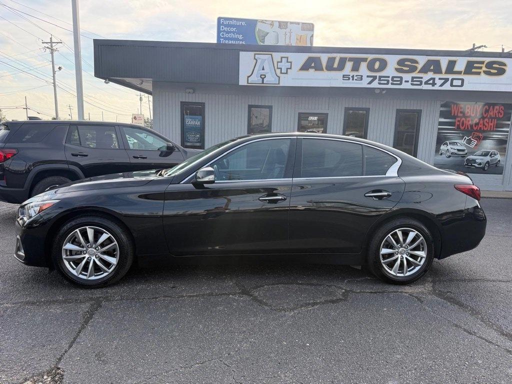 Infiniti Q50 LUXE AWD 2023