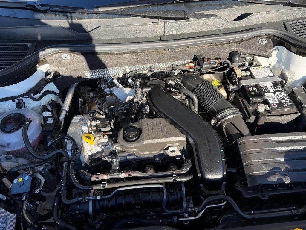 Volkswagen Taos SE 4Motion Black 2025