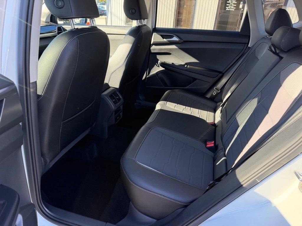 Volkswagen Taos SE 4Motion Black 2025