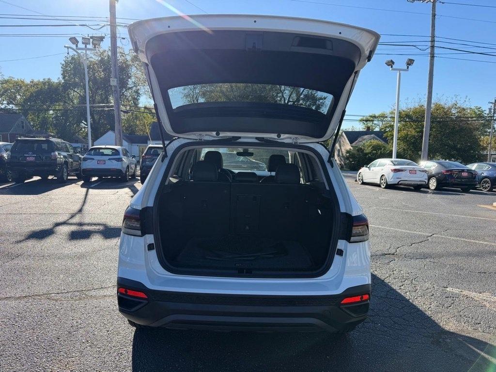 Volkswagen Taos SE 4Motion Black 2025
