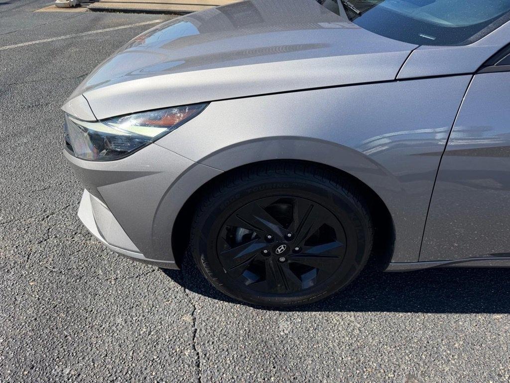 Hyundai Elantra SEL 2023