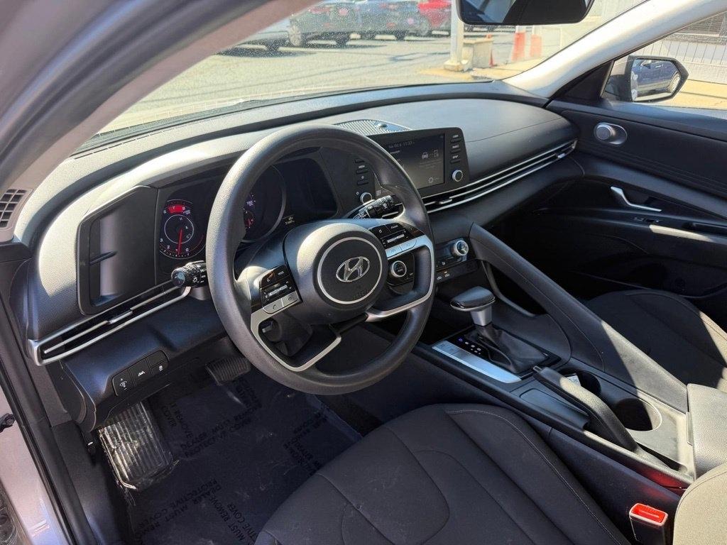 Hyundai Elantra SEL 2023
