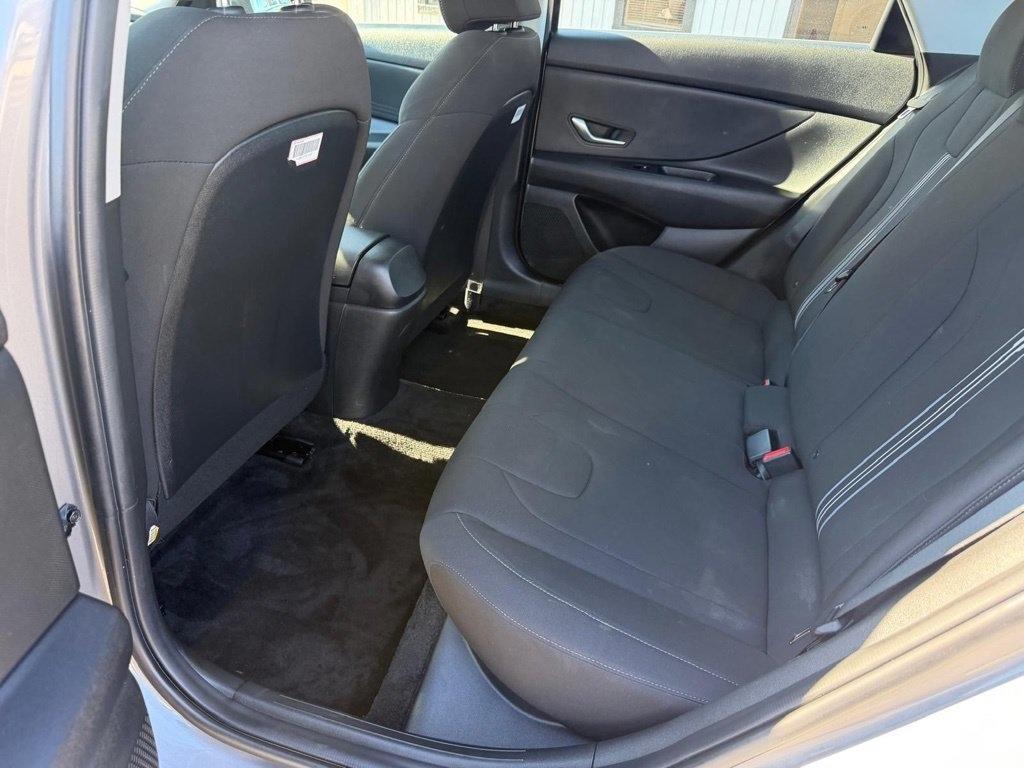 Hyundai Elantra SEL 2023