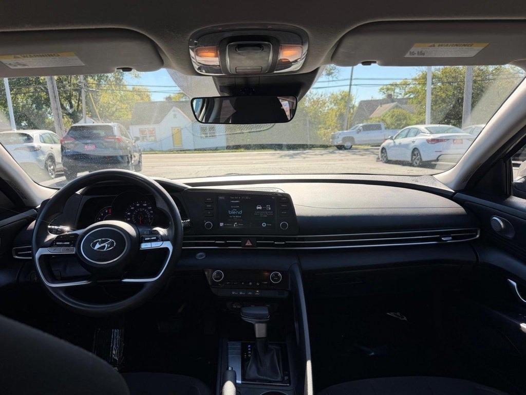 Hyundai Elantra SEL 2023