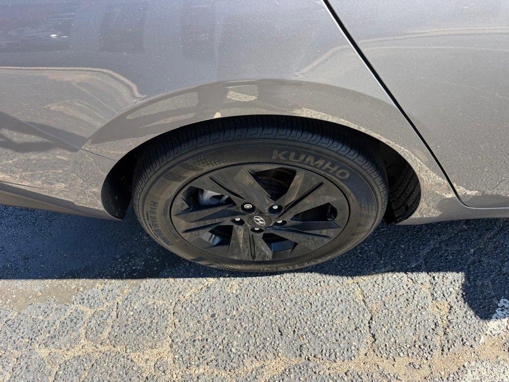 Hyundai Elantra SEL 2023