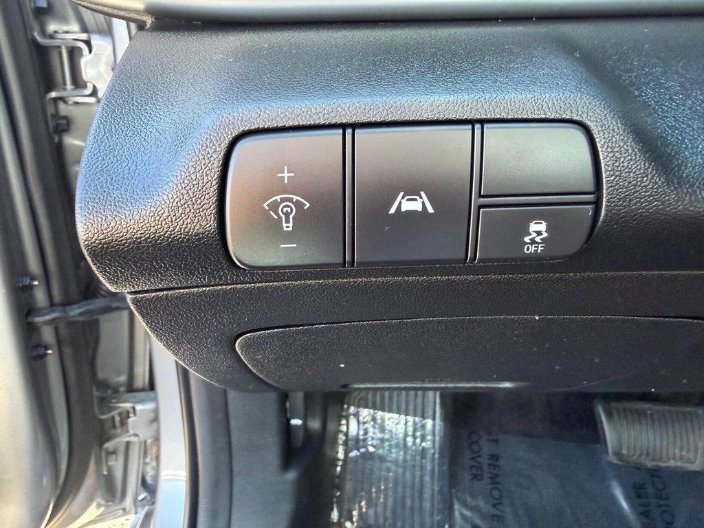 Hyundai Elantra SEL 2023