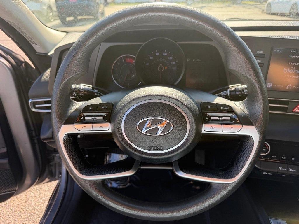 Hyundai Elantra SEL 2023