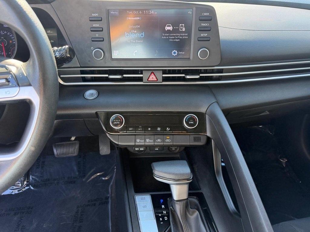 Hyundai Elantra SEL 2023