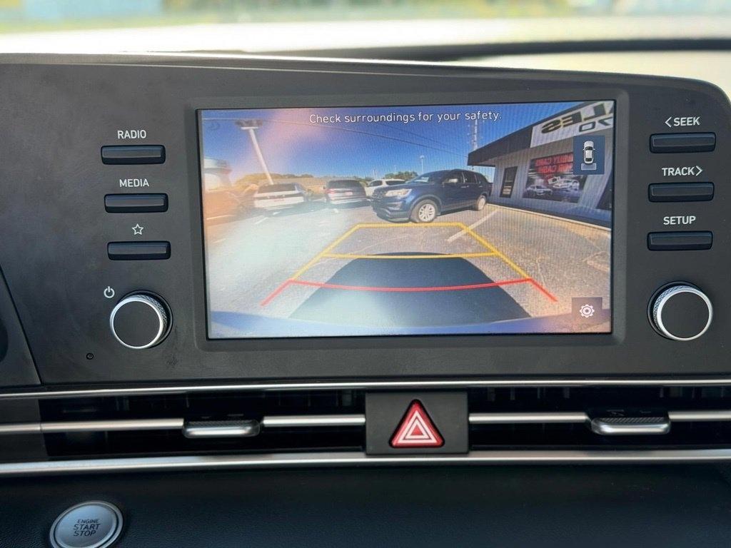Hyundai Elantra SEL 2023