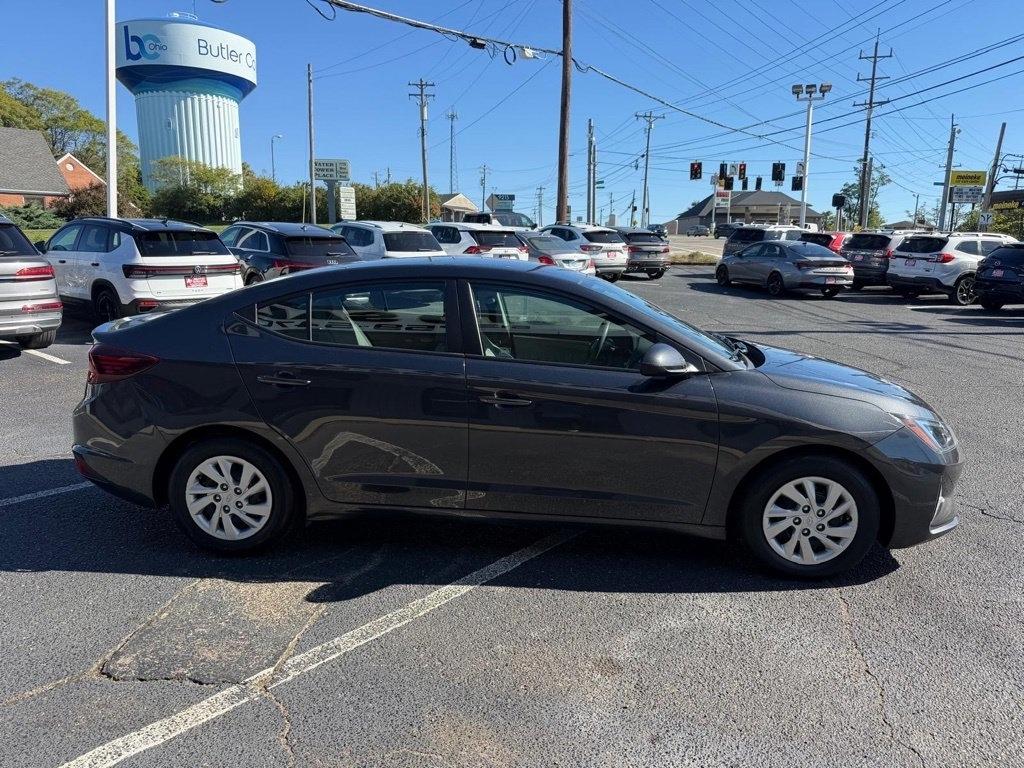 Hyundai Elantra SE 6M 2020