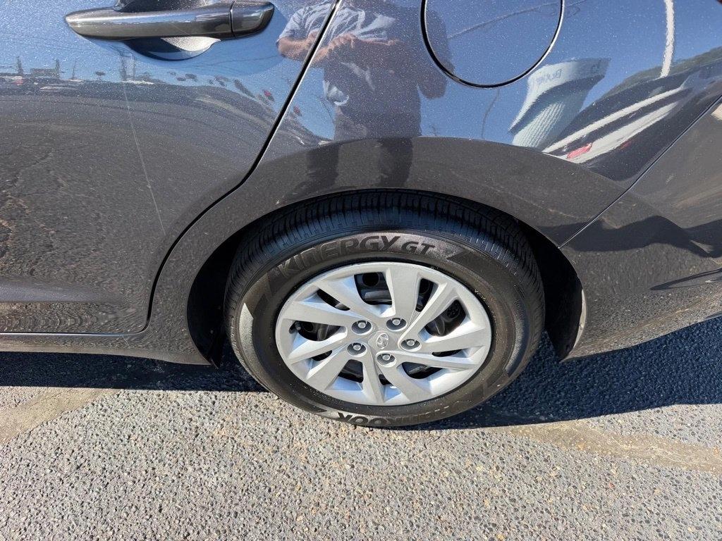 Hyundai Elantra SE 6M 2020