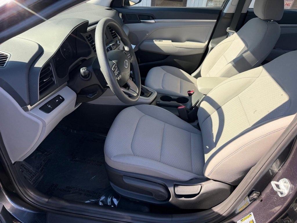 Hyundai Elantra SE 6M 2020
