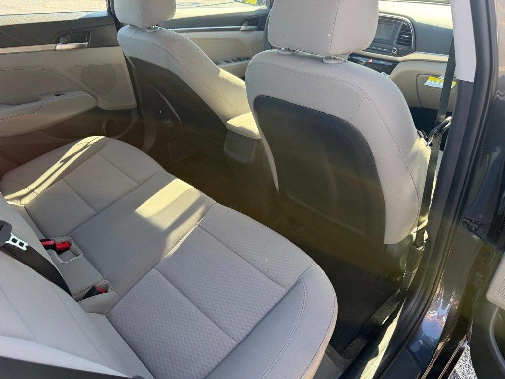 Hyundai Elantra SE 6M 2020