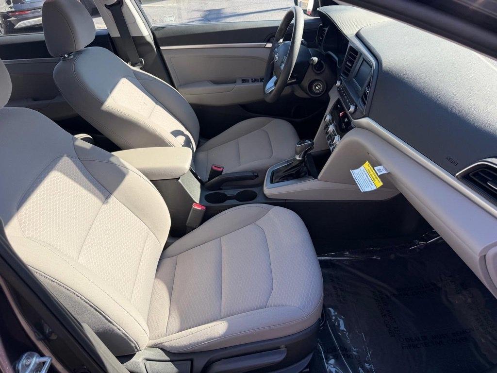 Hyundai Elantra SE 6M 2020