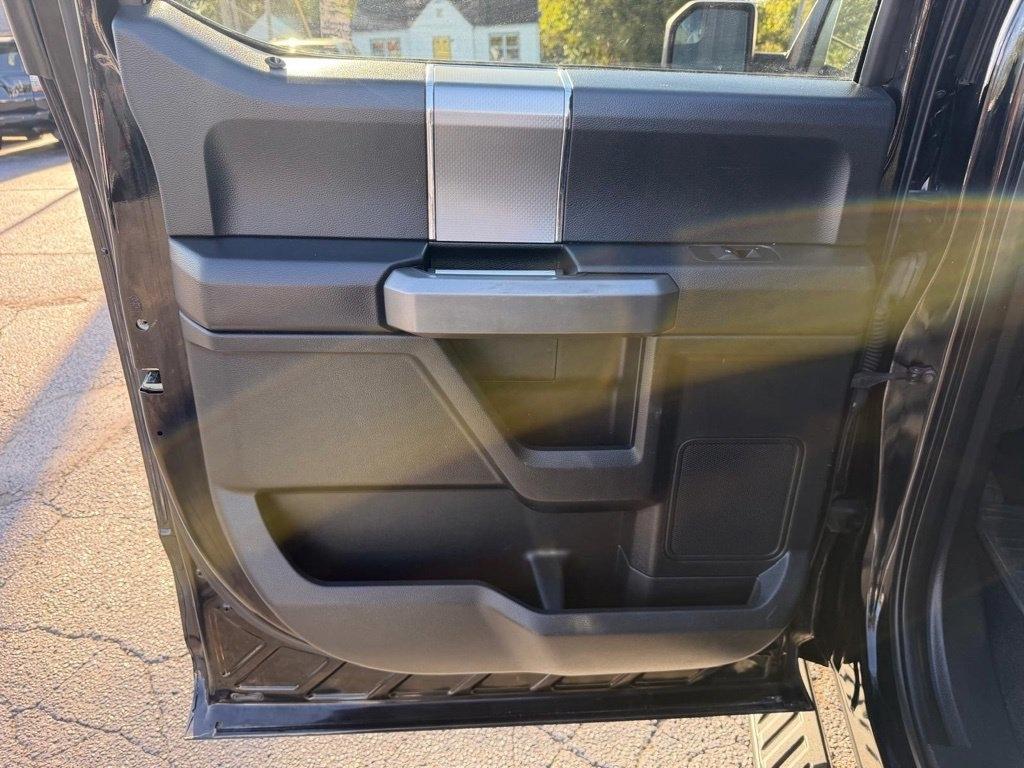 Ford F-150 4WD SuperCrew 145" XLT 2016