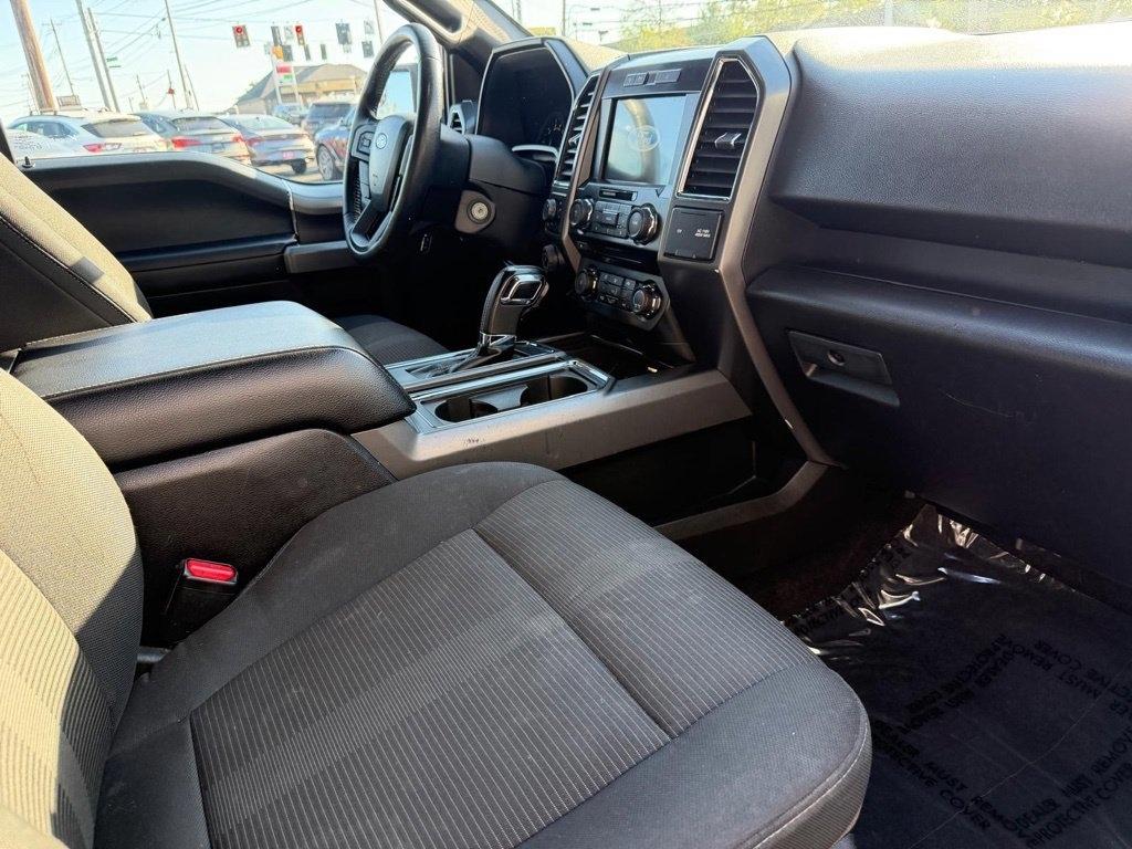 Ford F-150 4WD SuperCrew 145" XLT 2016