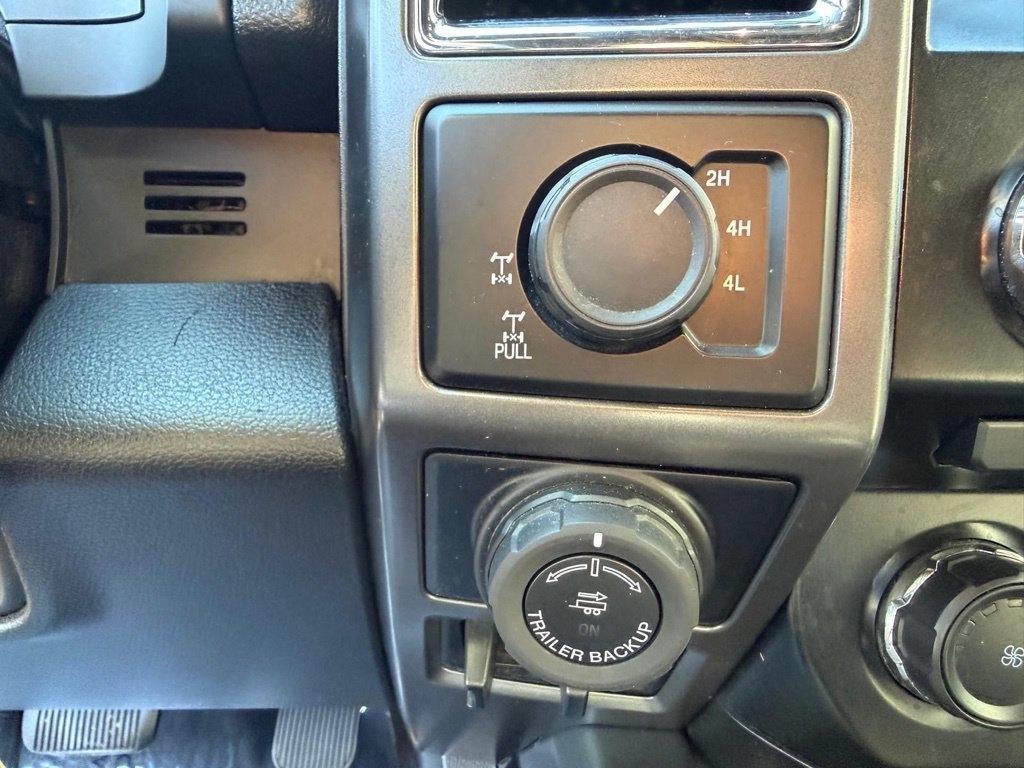 Ford F-150 4WD SuperCrew 145" XLT 2016