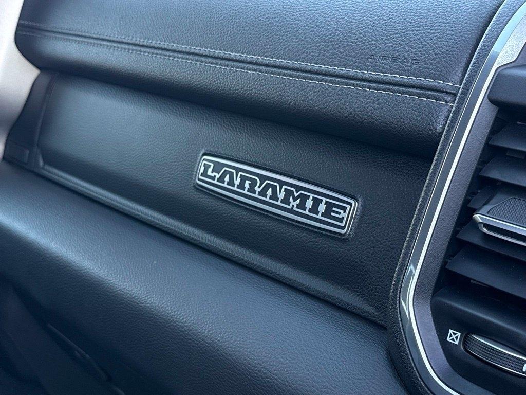 RAM 1500 Laramie Quad Cab 4WD 2021