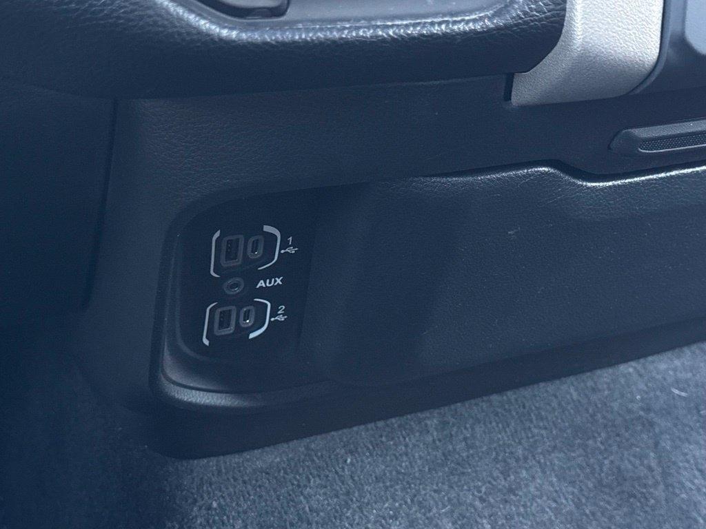 RAM 1500 Laramie Quad Cab 4WD 2021
