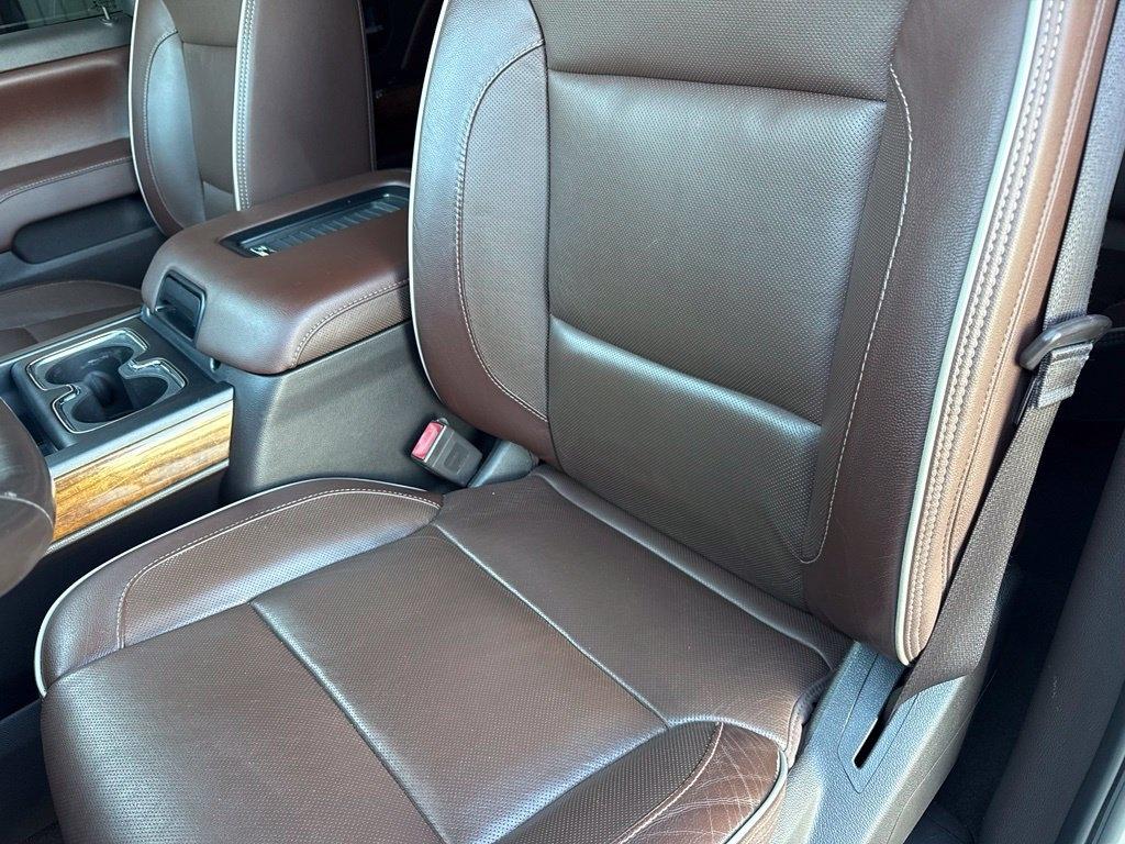 Chevrolet Silverado 3500HD 4WD Crew Cab 167" High Country 2016
