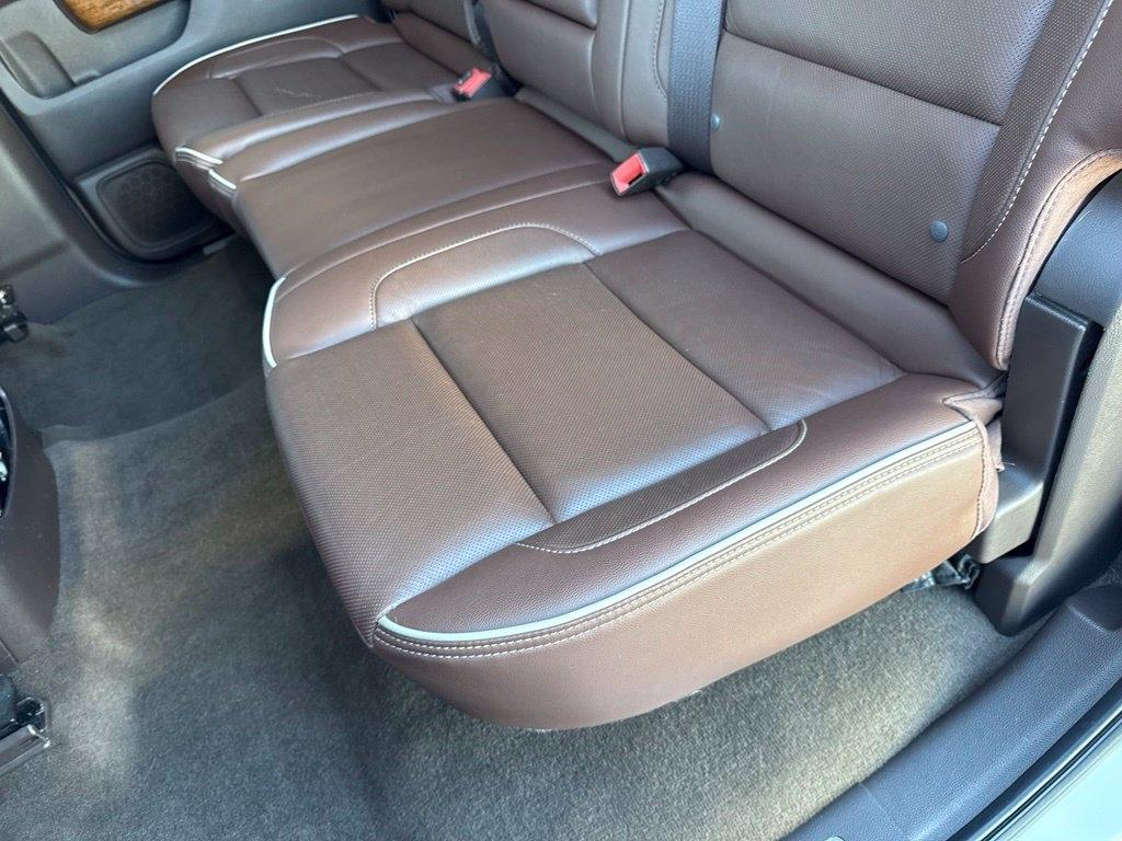Chevrolet Silverado 3500HD 4WD Crew Cab 167" High Country 2016