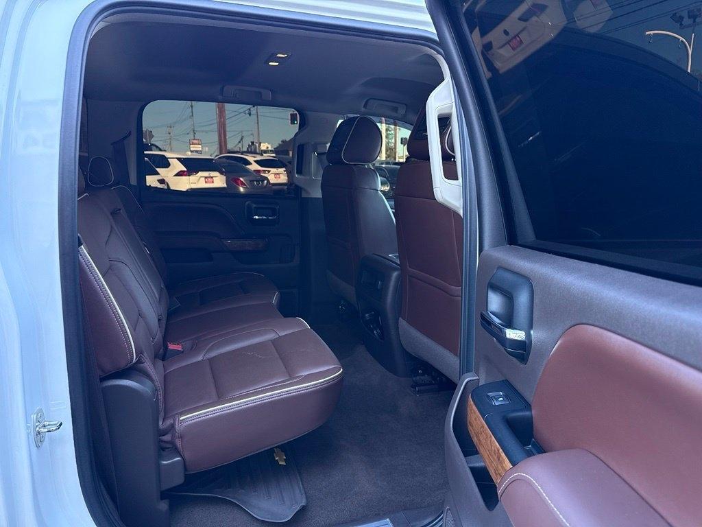 Chevrolet Silverado 3500HD 4WD Crew Cab 167" High Country 2016