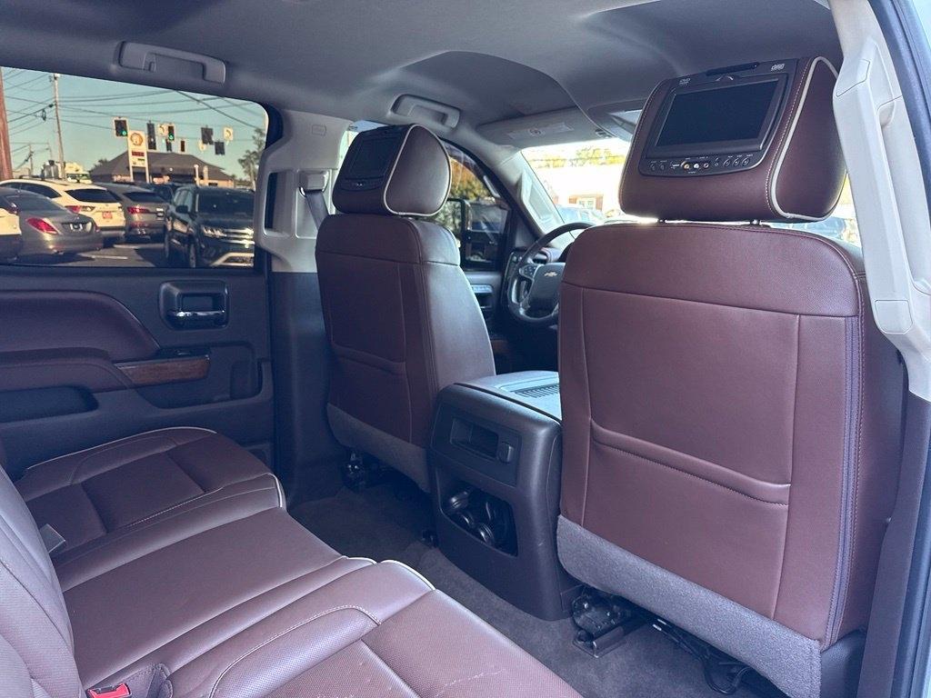 Chevrolet Silverado 3500HD 4WD Crew Cab 167" High Country 2016
