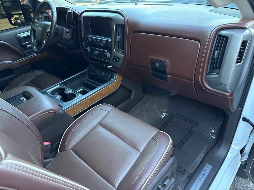 Chevrolet Silverado 3500HD 4WD Crew Cab 167" High Country 2016