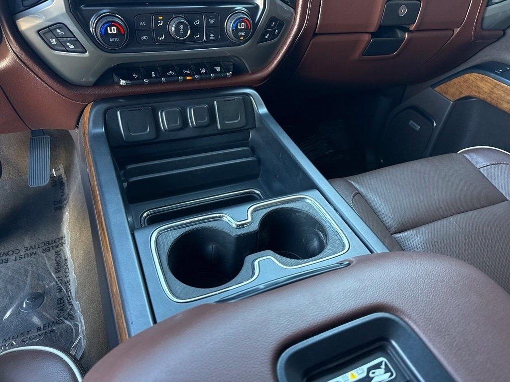 Chevrolet Silverado 3500HD 4WD Crew Cab 167" High Country 2016
