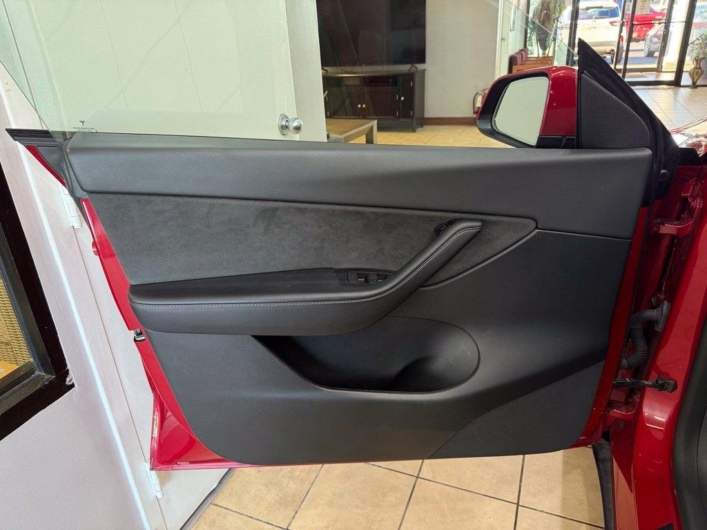 Tesla Model Y Long Range 2022