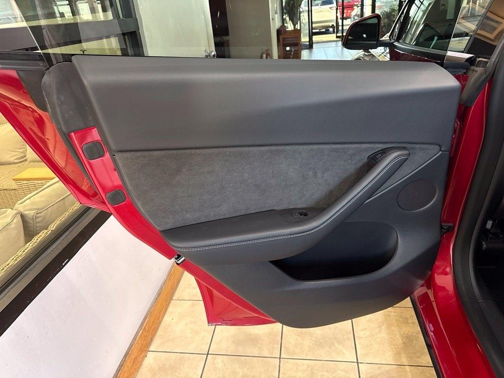 Tesla Model Y Long Range 2022