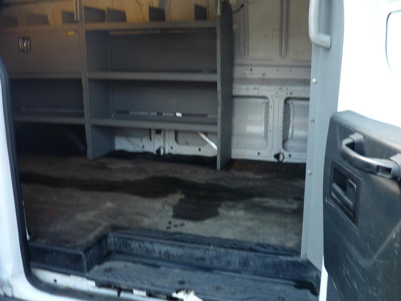 Ford Transit 250 Van Low Roof 60/40 Pass. 148-in. WB 2015