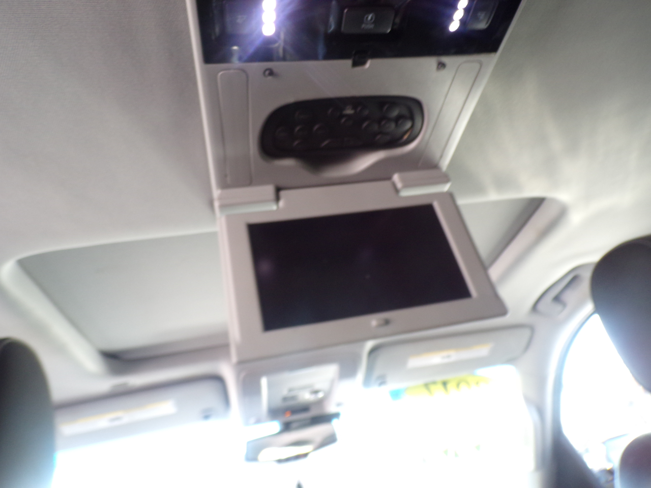 GMC Yukon XL Denali 4WD 2017 GMC Yukon XL Denali 4WD 2017