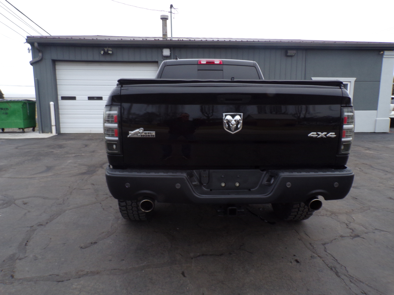 RAM 1500 Classic Tradesman 4x4 Crew Cab 6'4" Box 2019