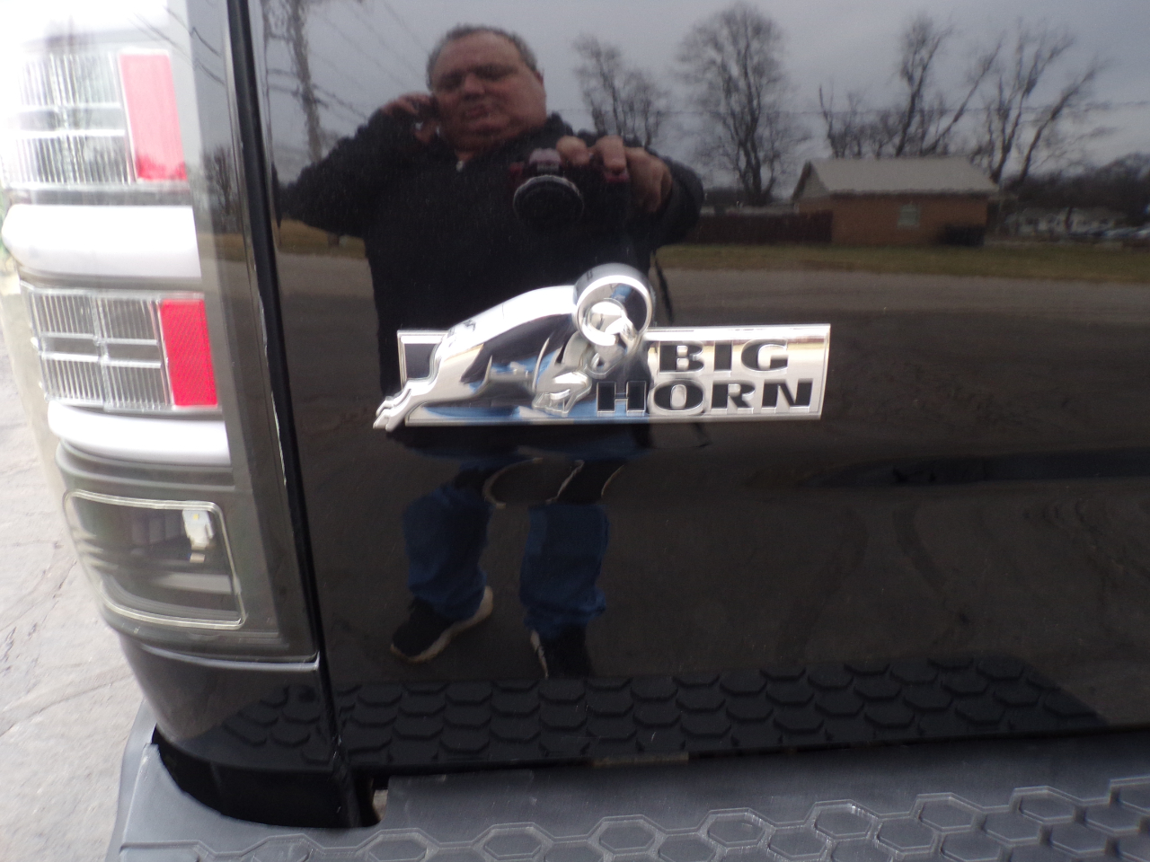 RAM 1500 Classic Tradesman 4x4 Crew Cab 6'4" Box 2019